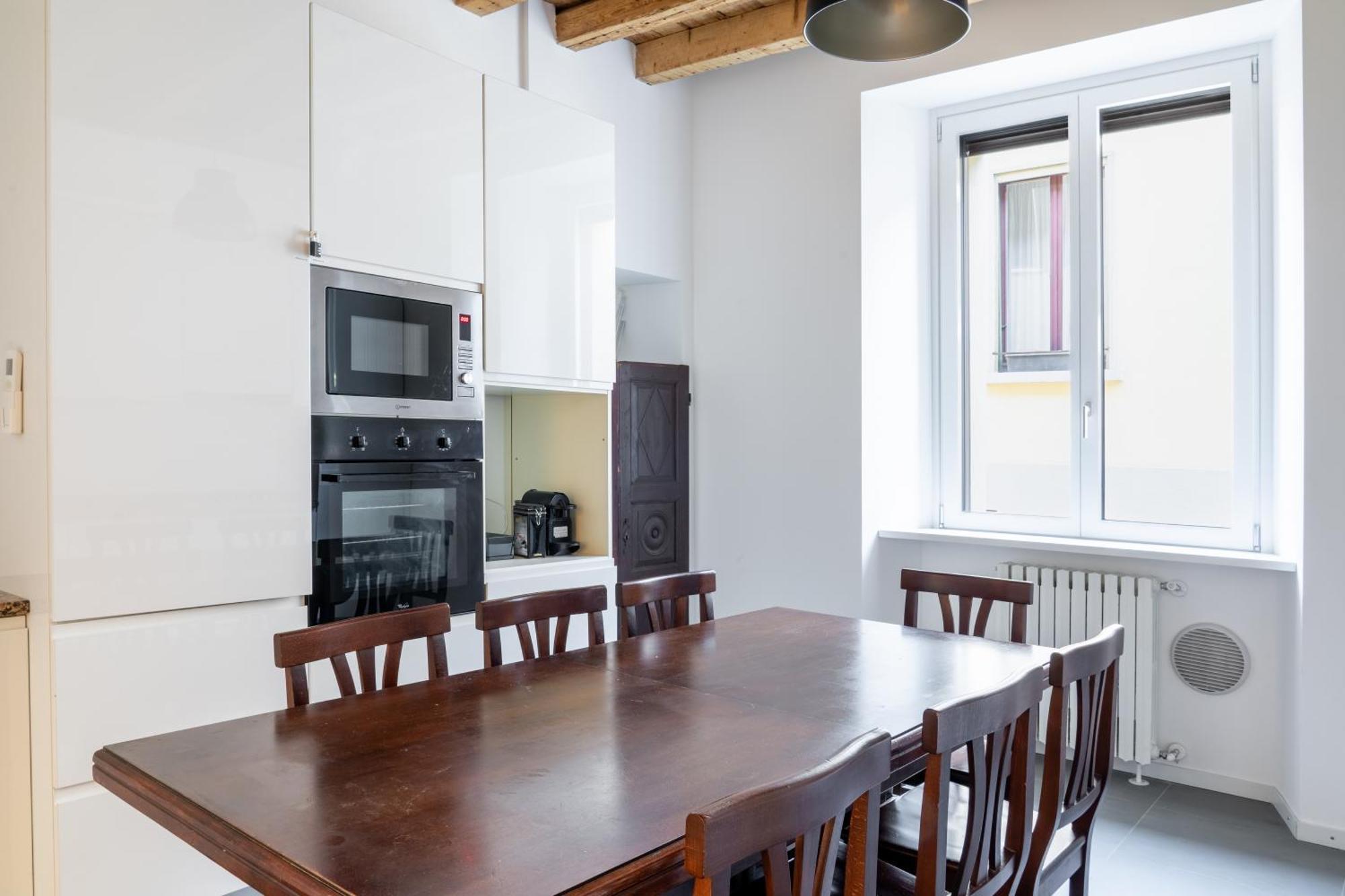 New Flat In The Heart Of Navigli Mailand